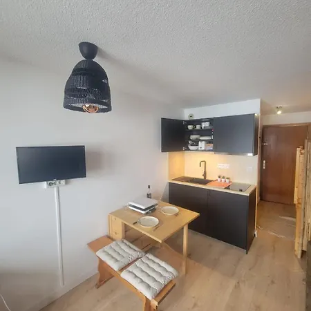 Cosy Vue Montagne, 4 Pers, Pkg Apartment Chamrousse